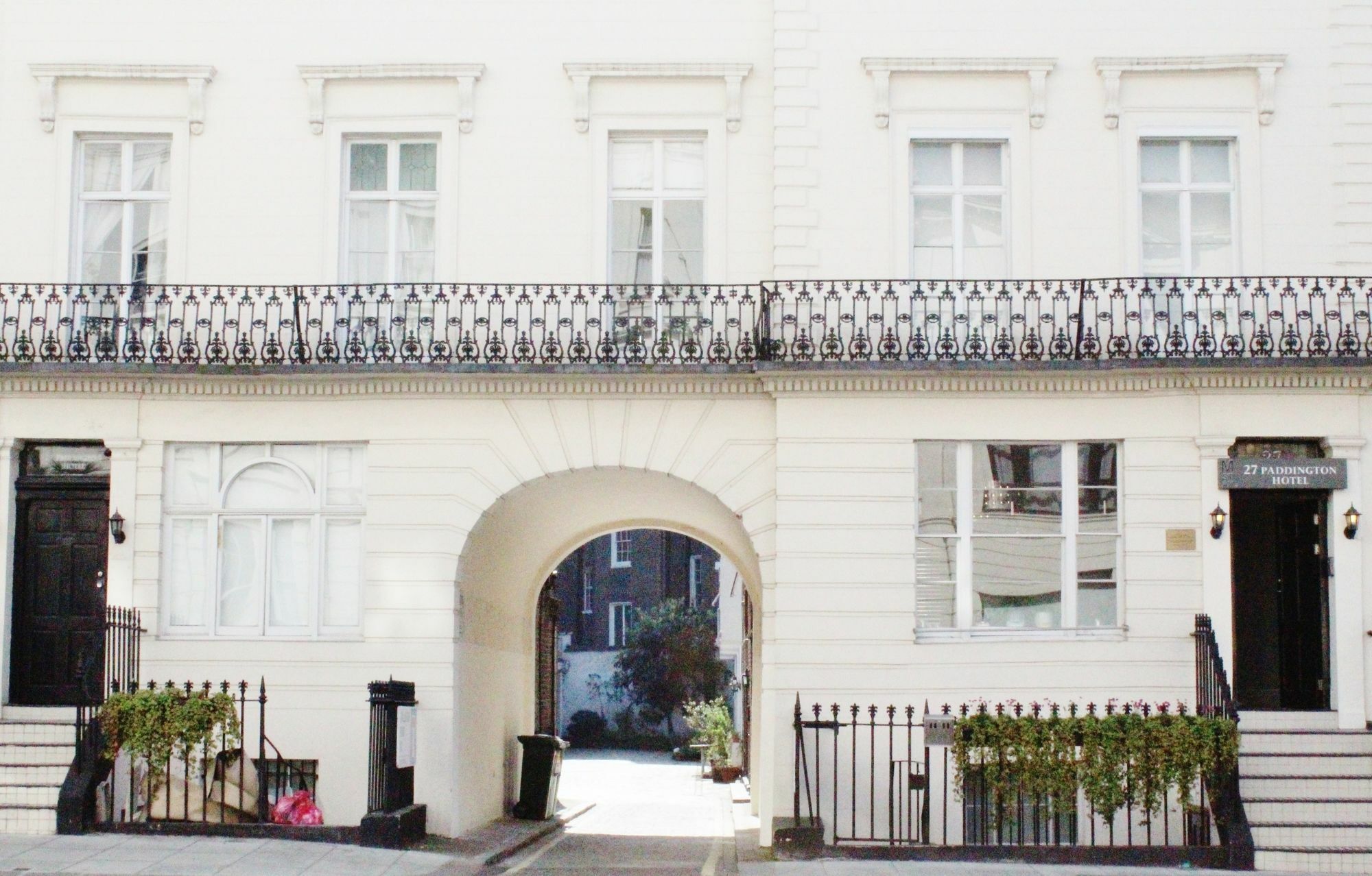 NOX Paddington Hotel London Bagian luar foto