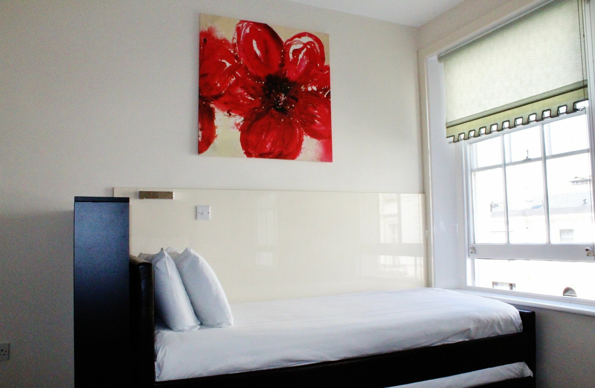NOX Paddington Hotel London Bagian luar foto